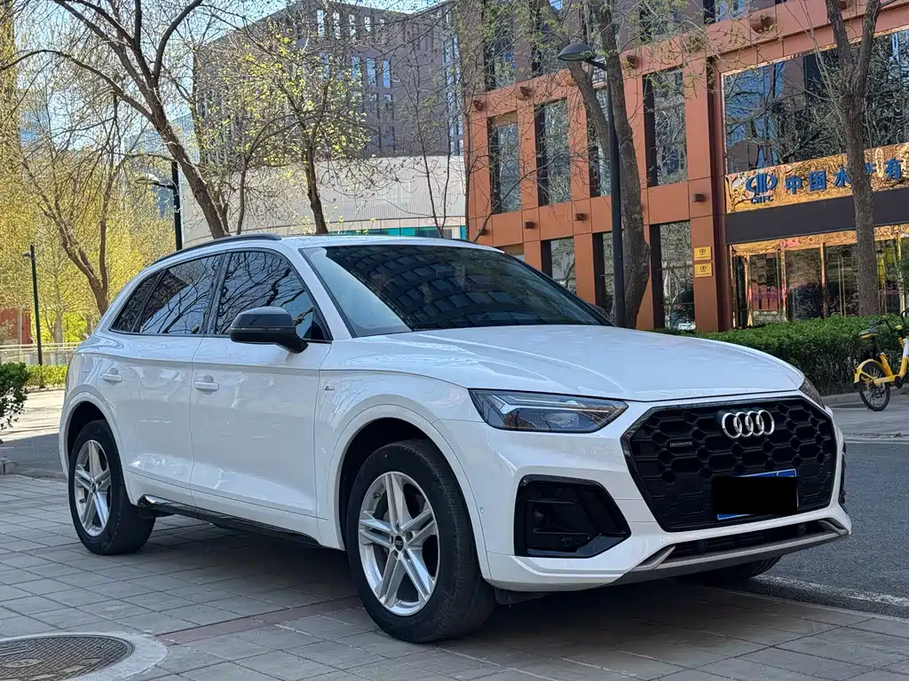 Audi Q5L 2022 40T Luxury
