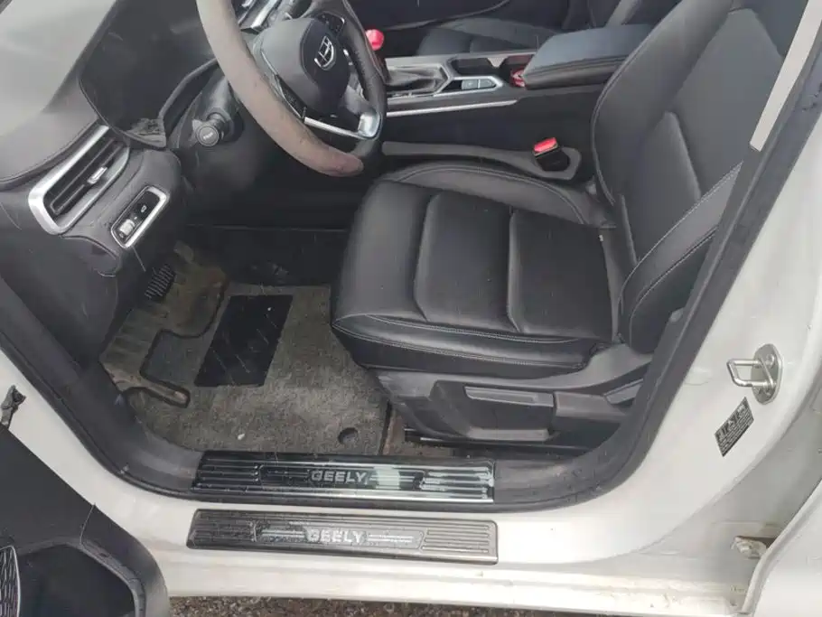 Geely Emgrand — миниатюра 9
