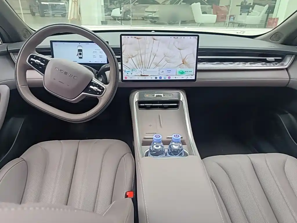 Roewe M7 DMH — миниатюра 14