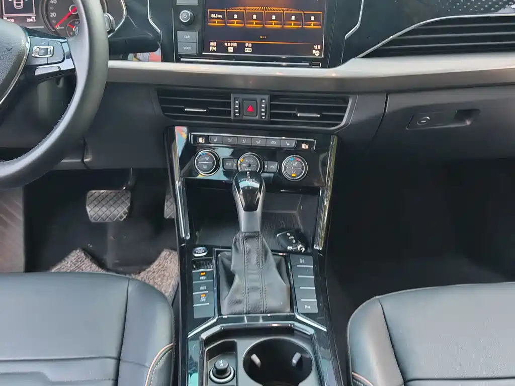 Volkswagen Passat — миниатюра 12