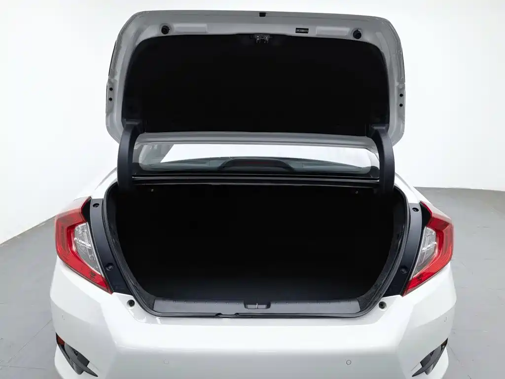 Honda Civic — миниатюра 16