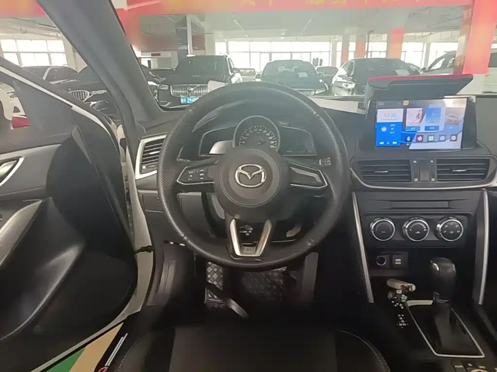 Mazda CX-4 — миниатюра 11