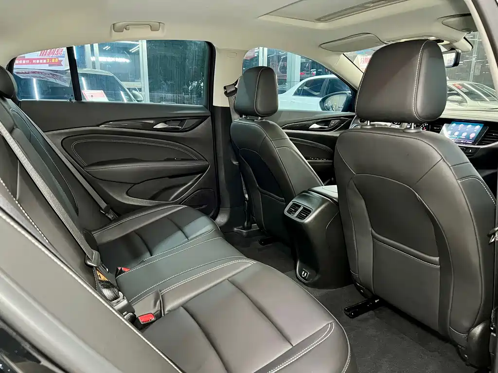 Buick Regal — миниатюра 11