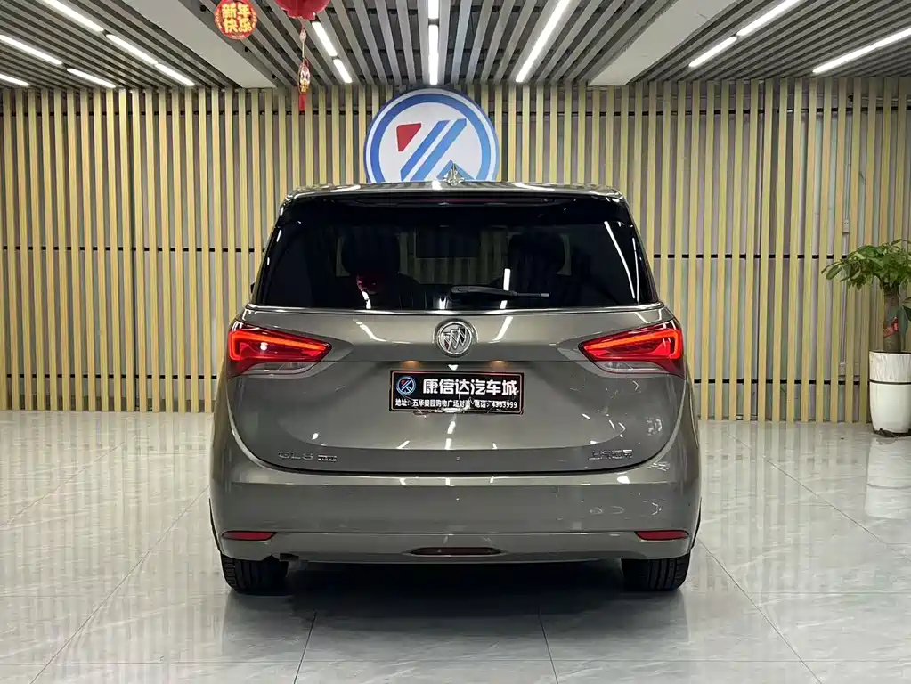 Buick GL6 — миниатюра 10