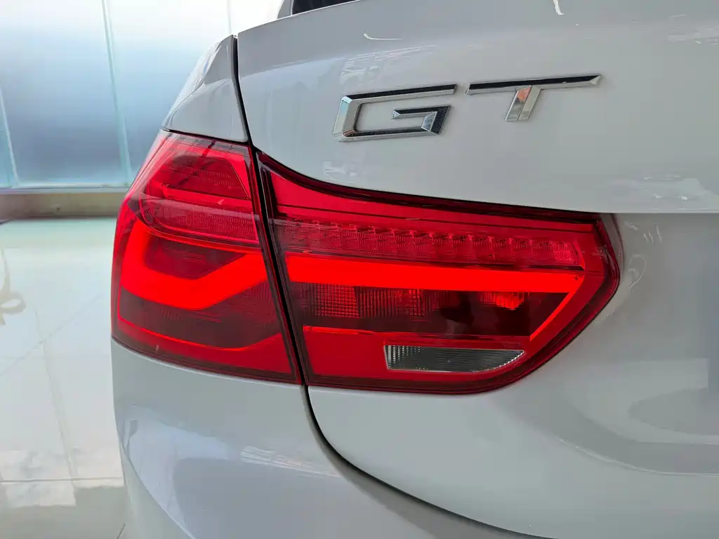 BMW 1 Series — миниатюра 10