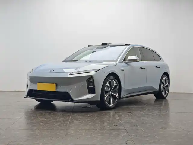2025 Nio ET5