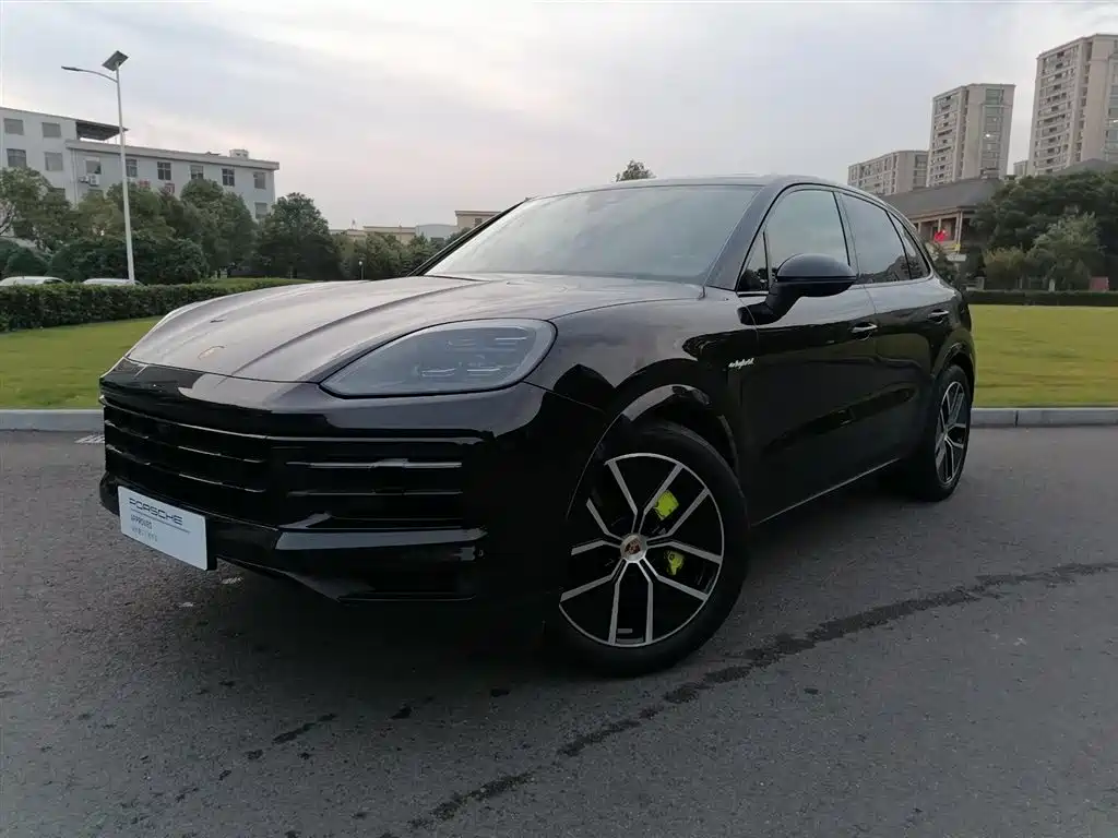 PORSCHE CAYENNE NEW ENERGY