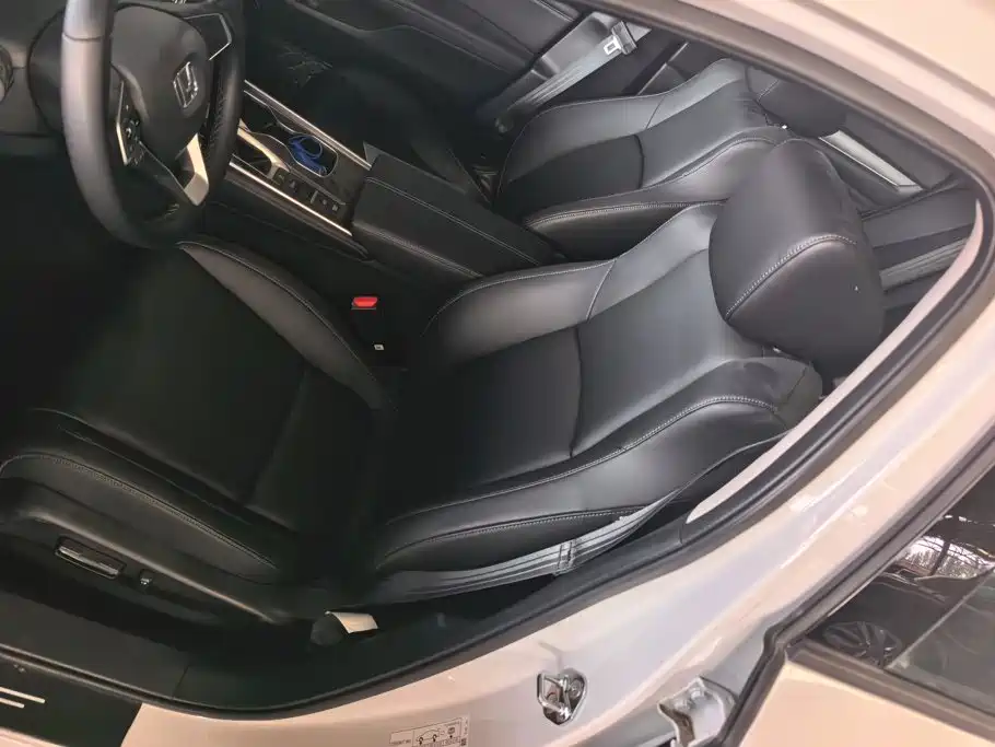 Honda Accord — миниатюра 9