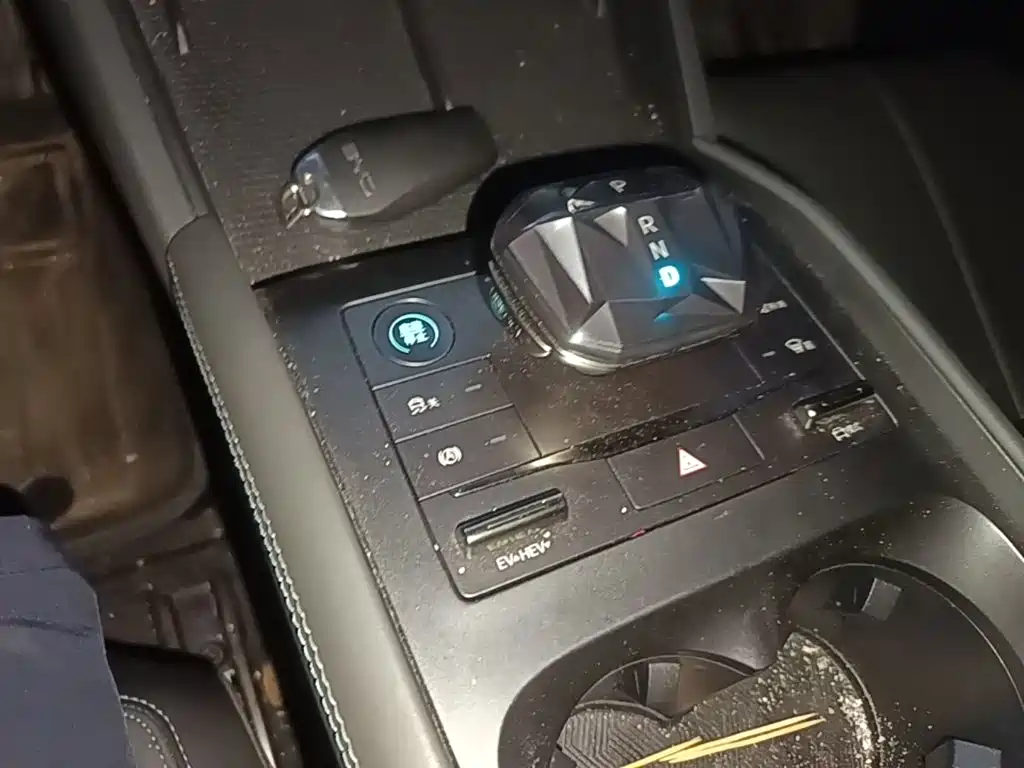 BYD Qin L — миниатюра 14