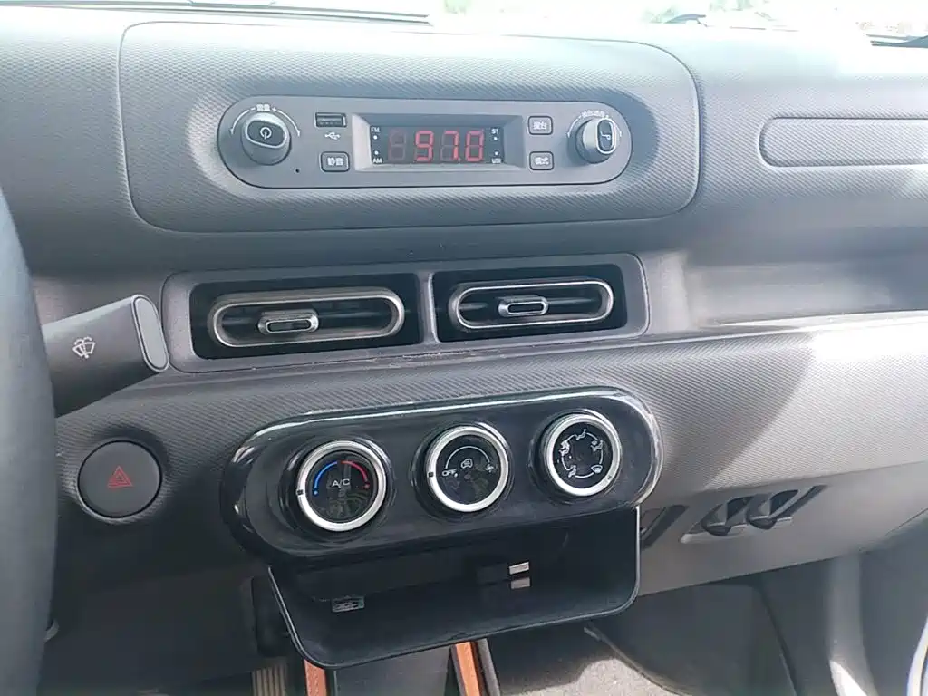 Wuling Zhiguang EV — миниатюра 13