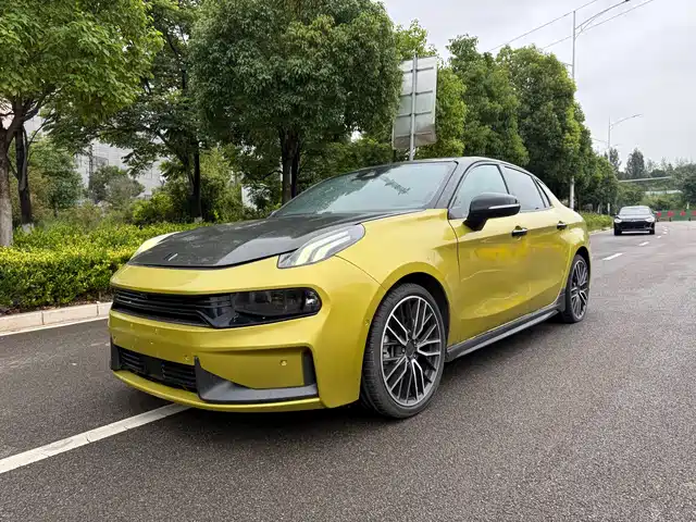 2020 Lynk & Co 03