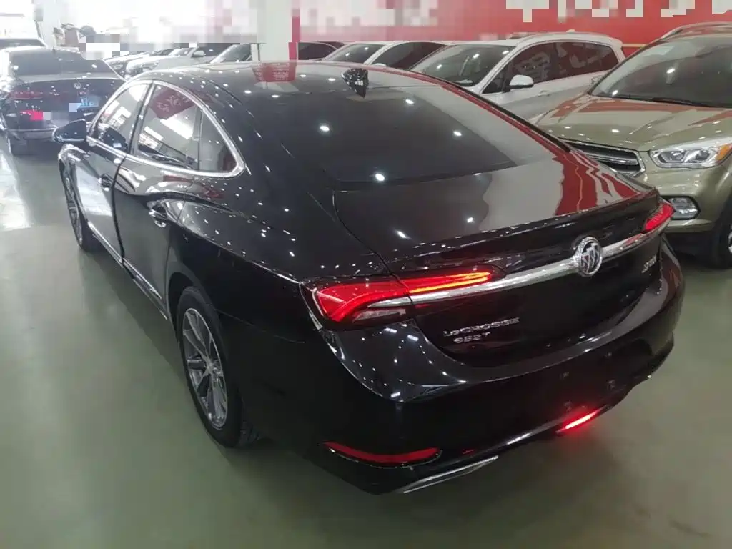 Buick LaCrosse — миниатюра 5
