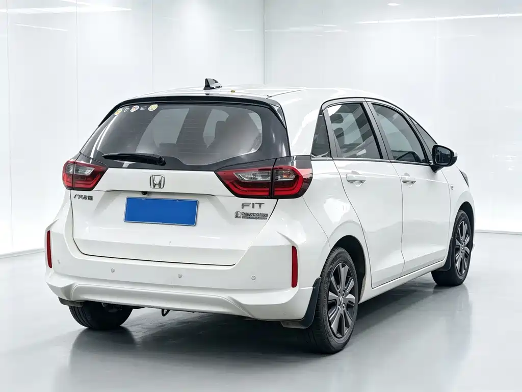 Honda Fit — миниатюра 9