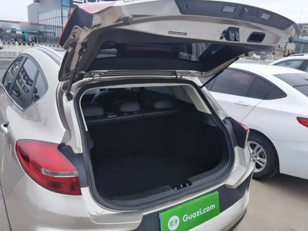 Geely Emgrand GS — миниатюра 19