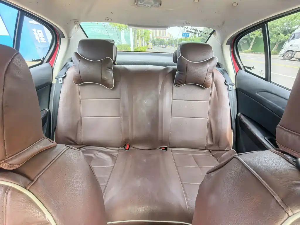Peugeot 308 — миниатюра 10