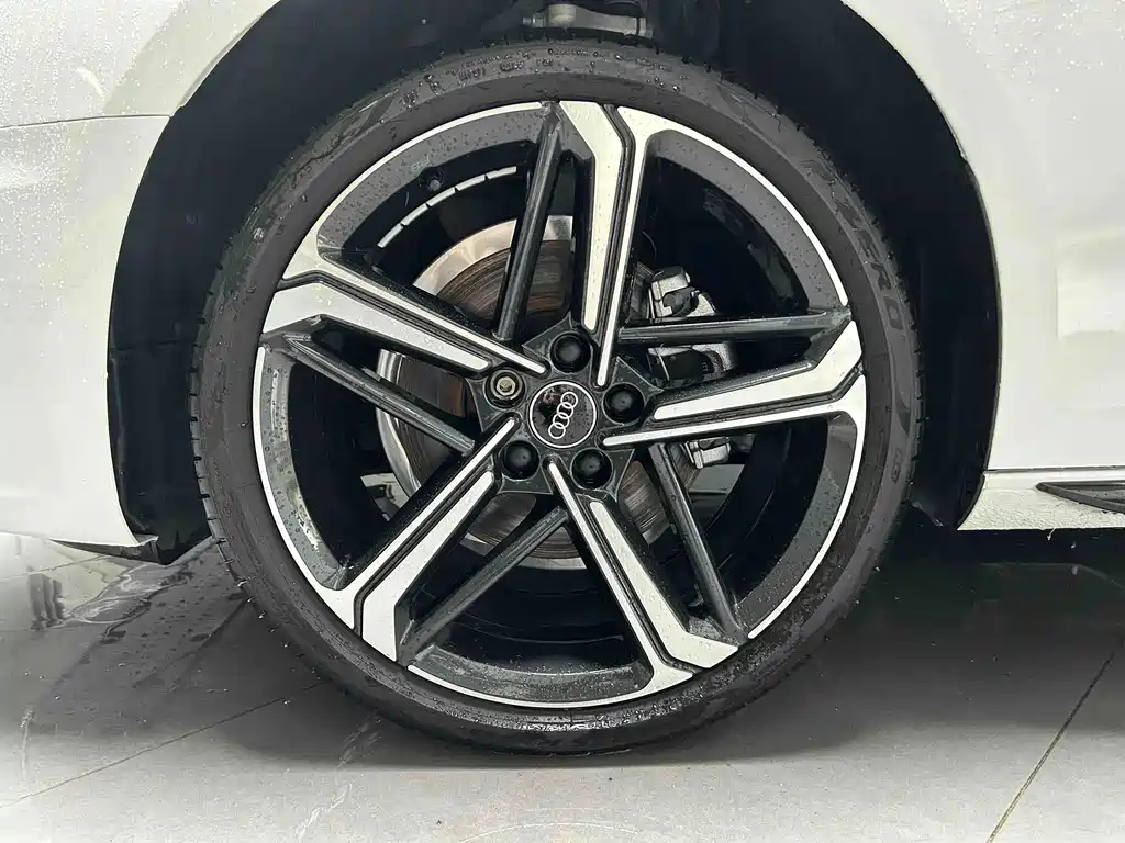 Audi A4L — миниатюра 21
