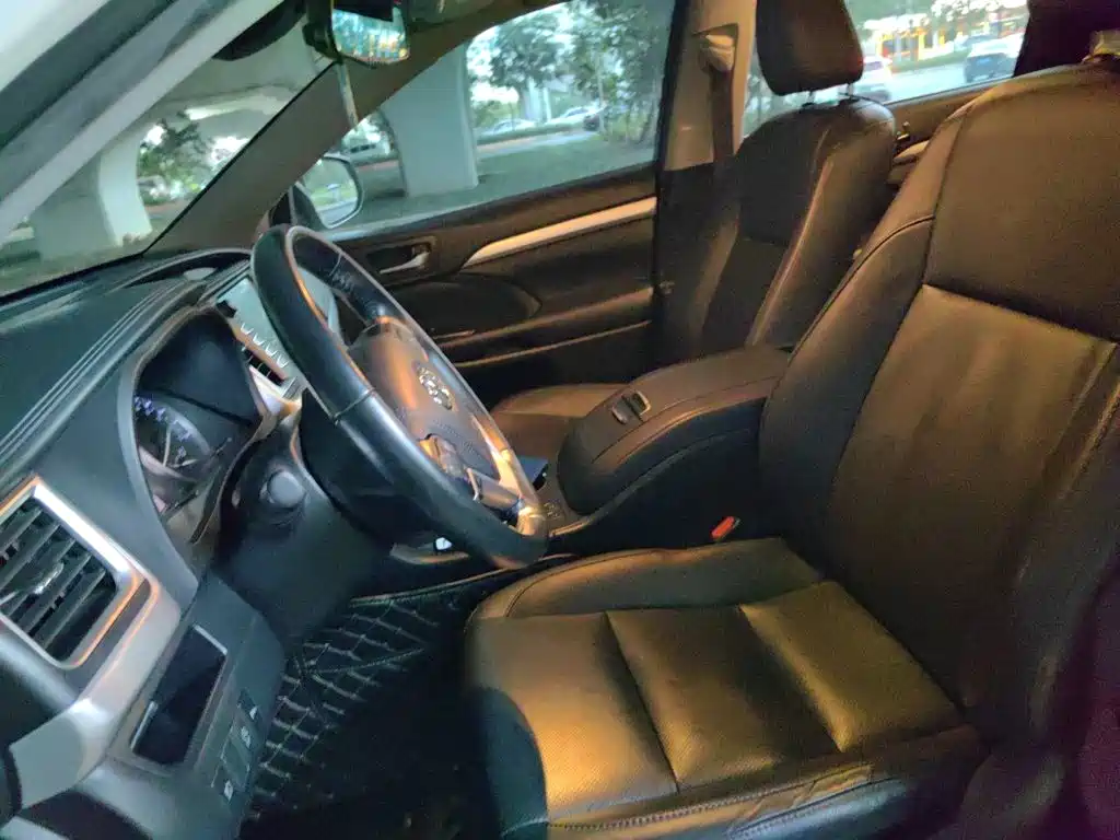 Toyota Highlander — миниатюра 16