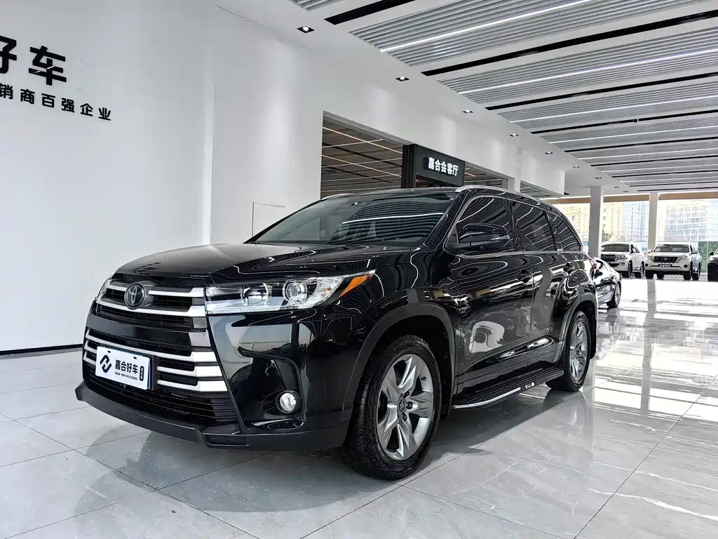 TOYOTA HIGHLANDER