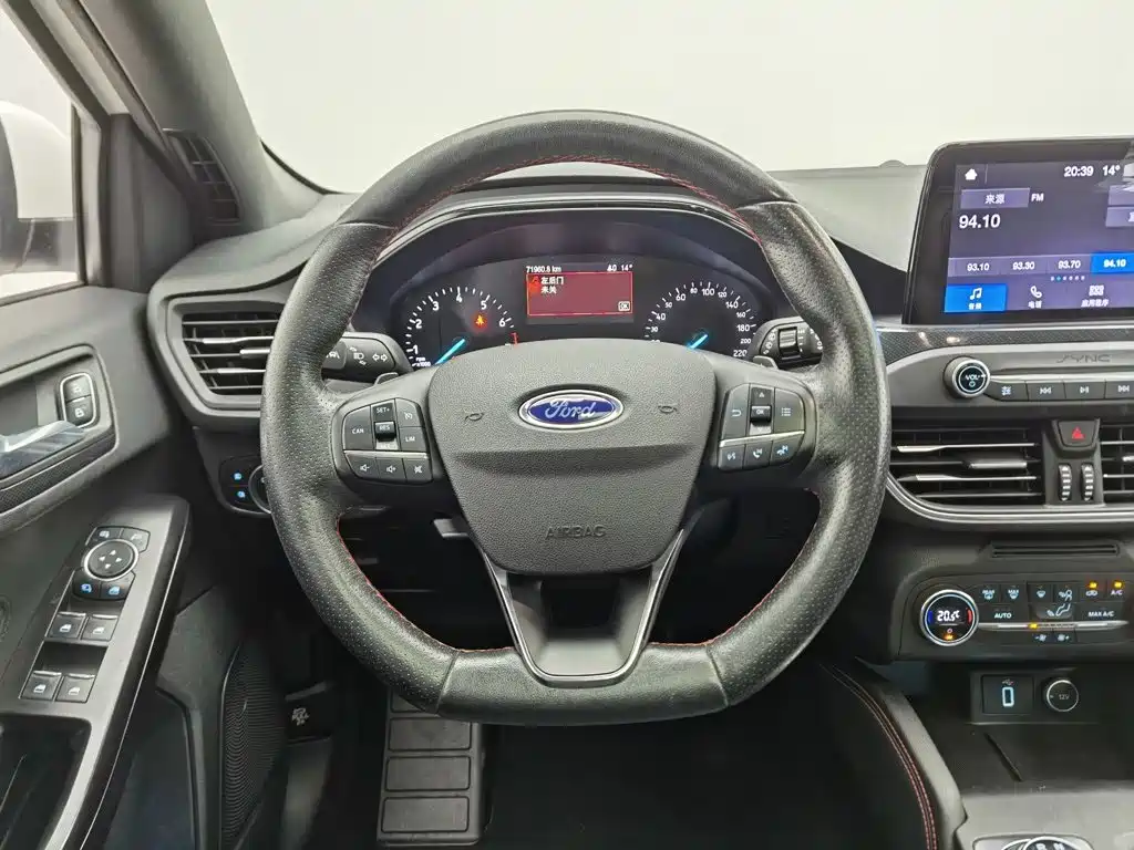Ford Focus — миниатюра 11