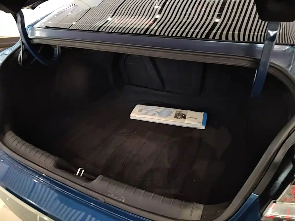 Hyundai Elantra — миниатюра 15