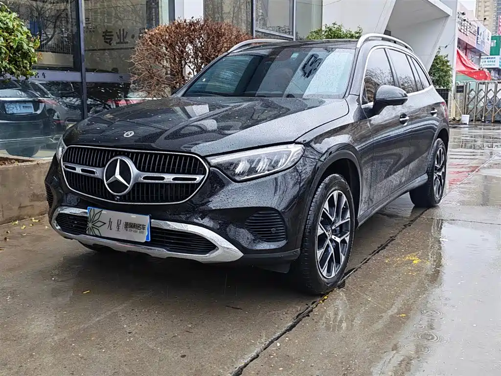 Mercedes-Benz GLC 2025