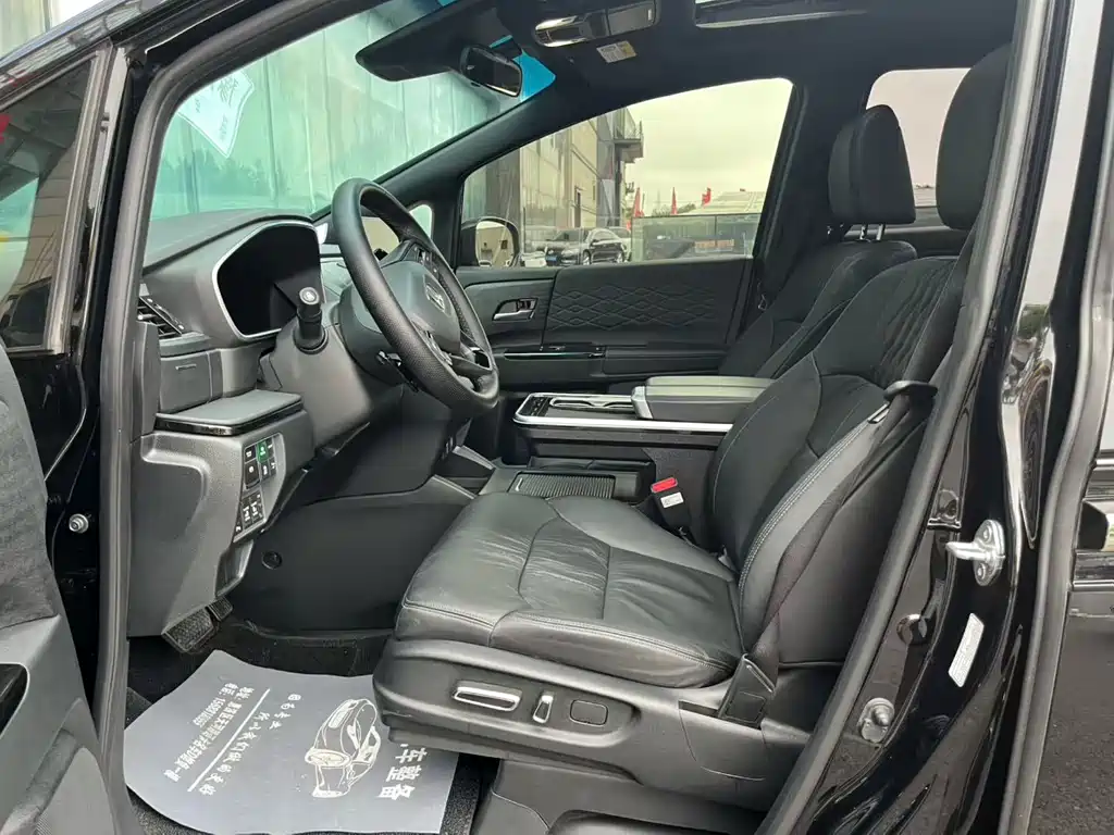 Honda Elysion — миниатюра 2