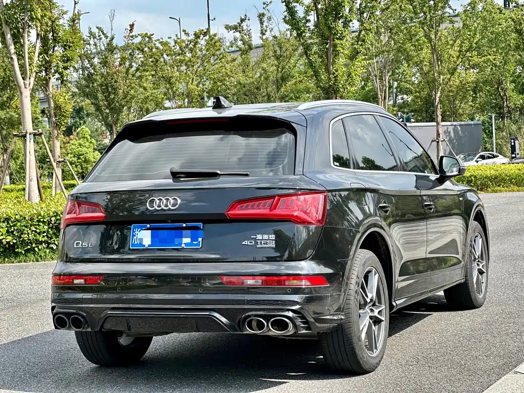 Audi Q5L — миниатюра 6