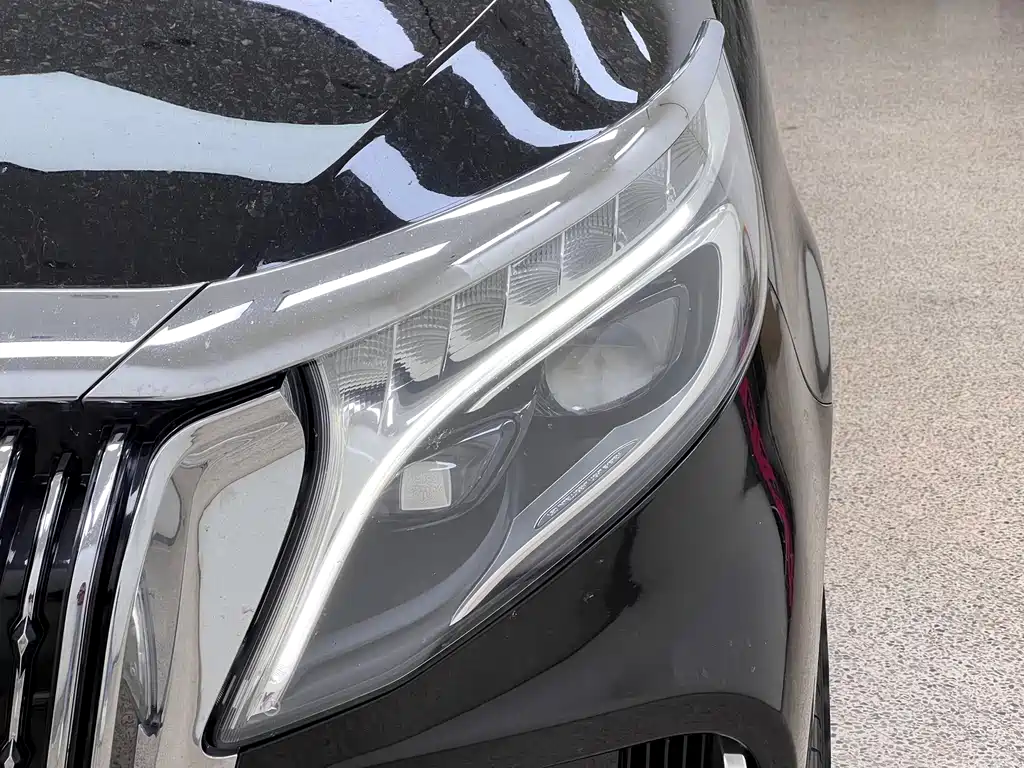 MERCEDES-BENZ V CLASS