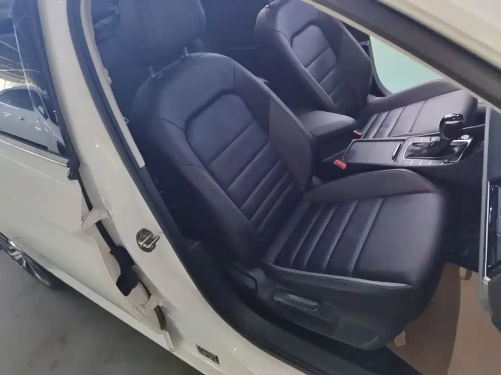Volkswagen Sagitar — миниатюра 25
