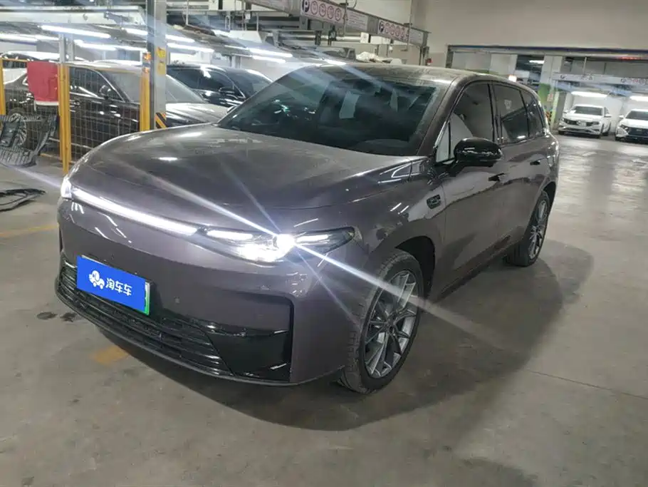 Leapmotor C10