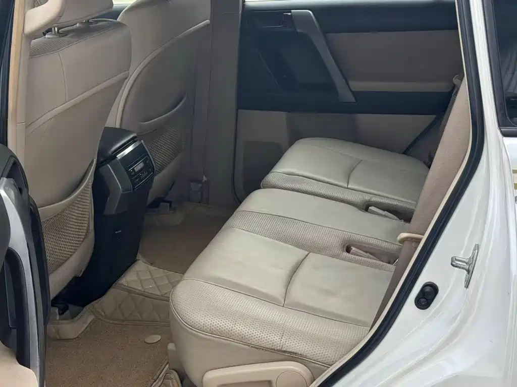 Toyota Prado (Import) — миниатюра 7