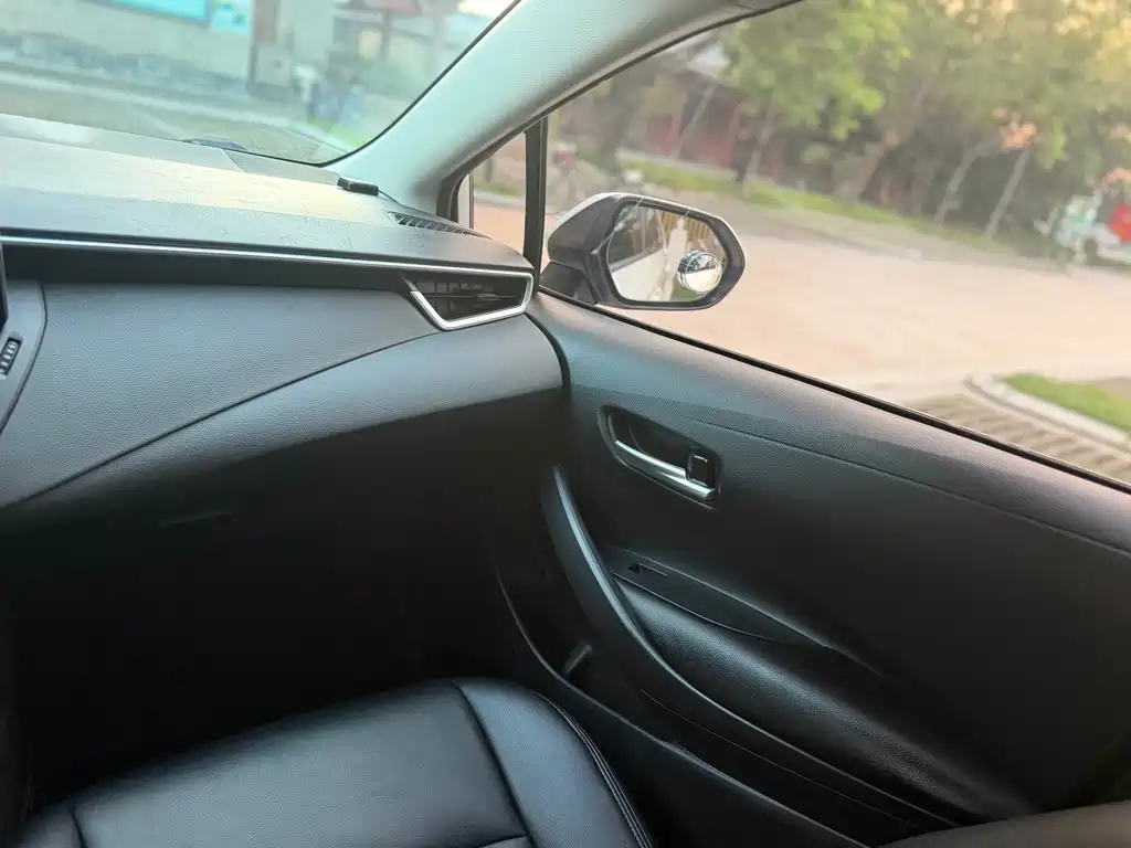 Toyota Corolla — миниатюра 15