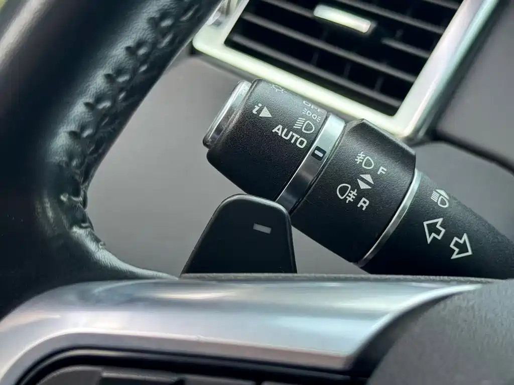 Land Rover Discovery Sport — миниатюра 16