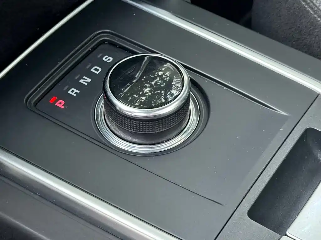 Land Rover Discovery Sport — миниатюра 13