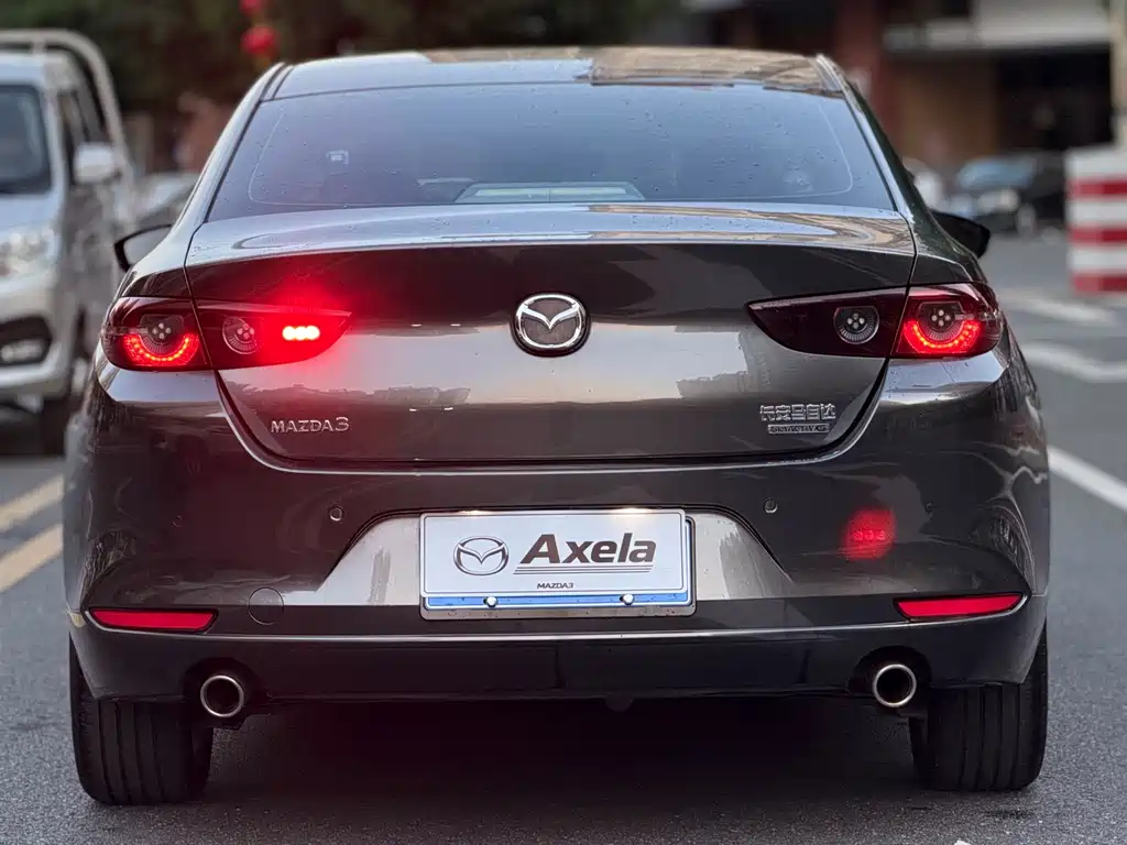 Mazda 3 Axela — миниатюра 12