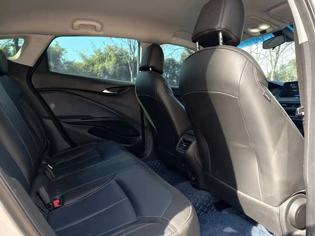 Buick Velite 6 - фото 18