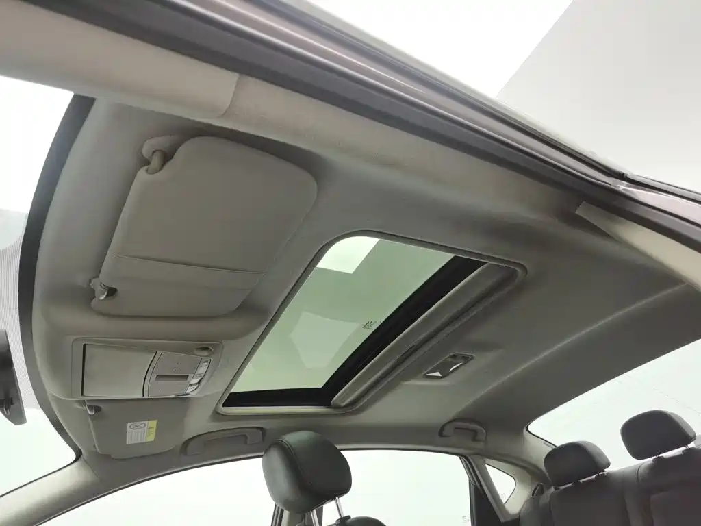Nissan Sylphy — миниатюра 14