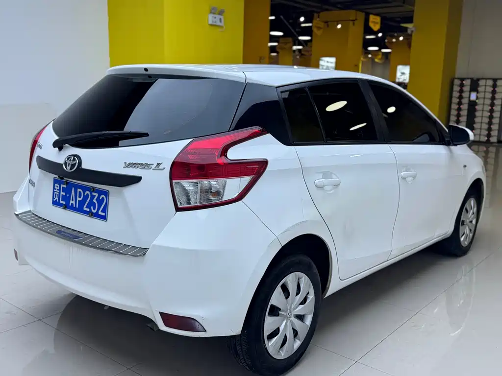 TOYOTA YARIS L ZHIXUAN