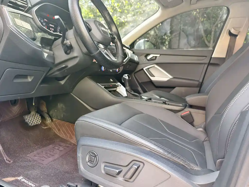 Audi Q3 2021 35 TFSI
