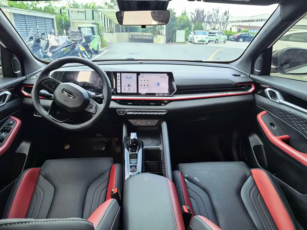 Geely Binyue — миниатюра 16