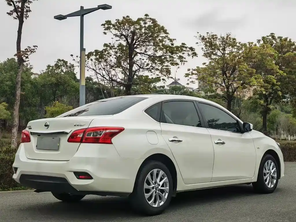 Nissan Sylphy — миниатюра 9