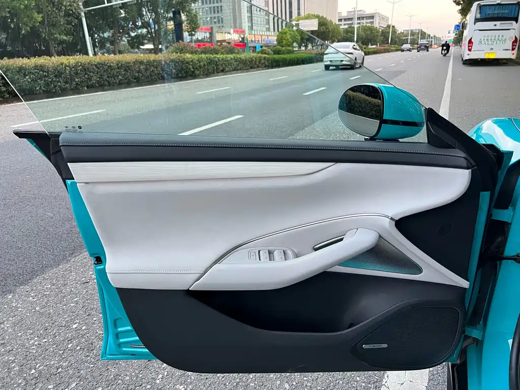 XIAOMI CAR XIAOMI SU7