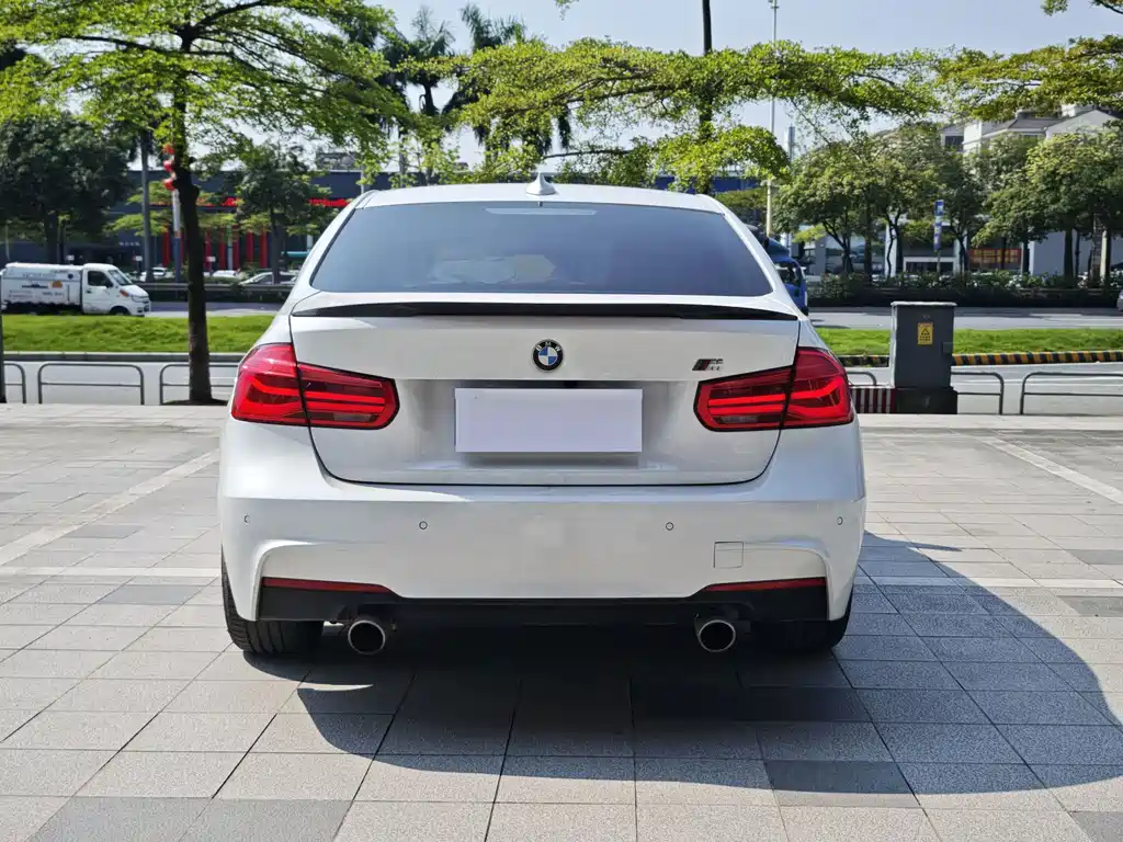 BMW 3 Series — миниатюра 3