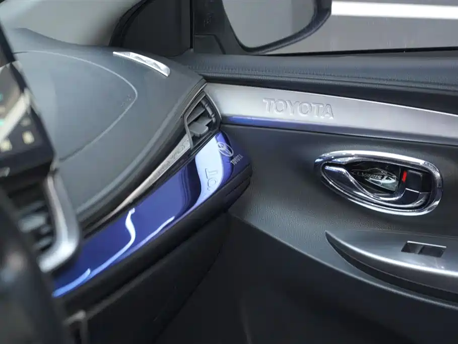 TOYOTA YARIS L ZHIXUAN