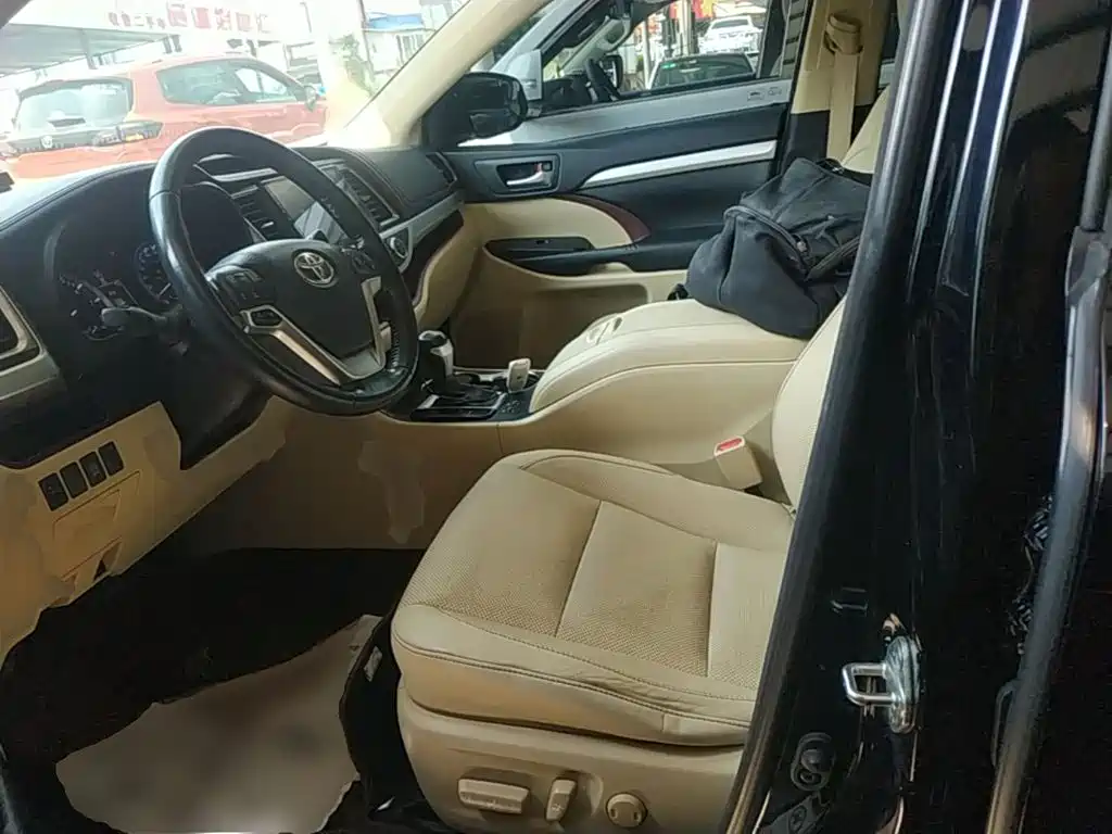 Toyota Highlander — фотографии объявления, Фото 15