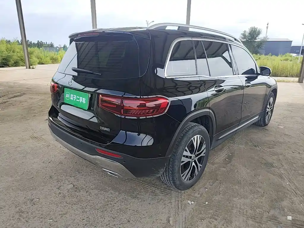 Mercedes-Benz GLB — миниатюра 7