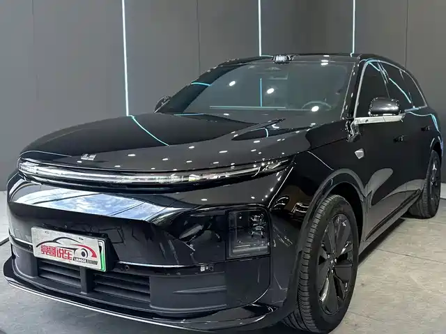 Li Auto L6