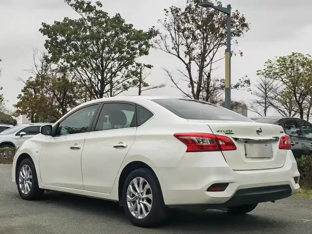 Nissan Sylphy — миниатюра 7
