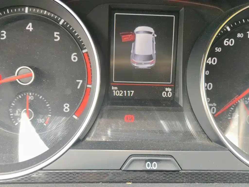 Volkswagen Golf GTI — миниатюра 13