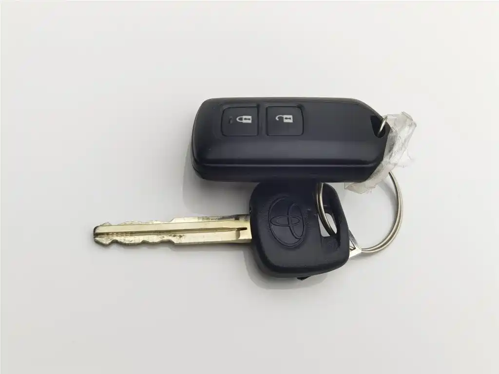 TOYOTA YARIS L ZHIXUAN